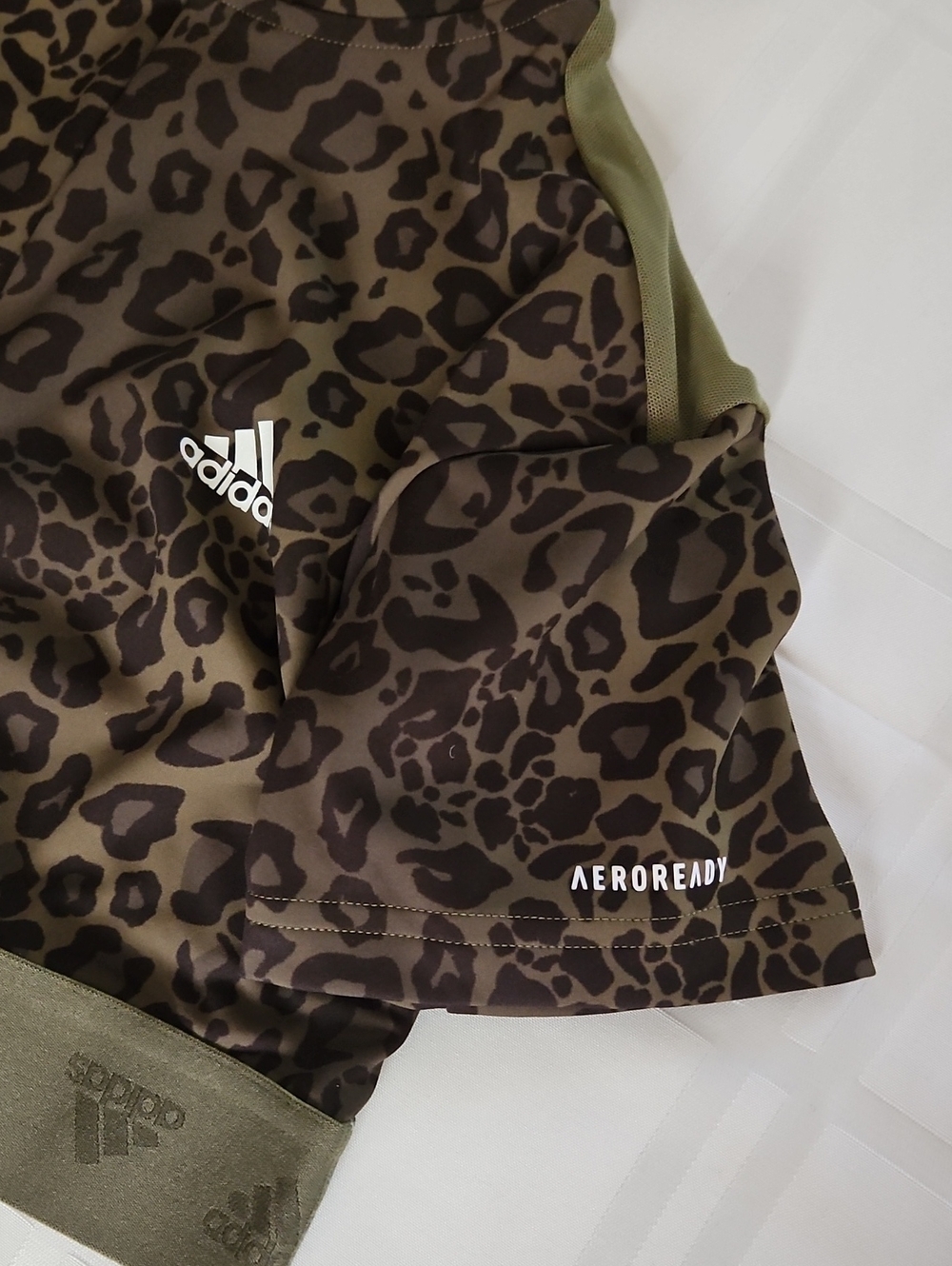 Adidas Leopard Print Activewear Set, Size Medium, Olive - Picture 9 of 9